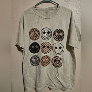 Cream tan mineral wash size L tshirt